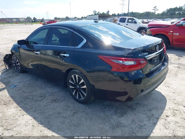 1N4AL3AP5JC267228 Nissan 2018