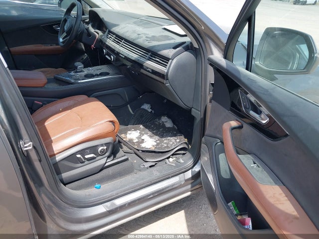 2017 AUDI Q7 WA1VAAF7XHD028528 Photo 4
