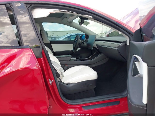2020 TESLA MODEL Y 5YJYGDEE7LF032394 Photo 4