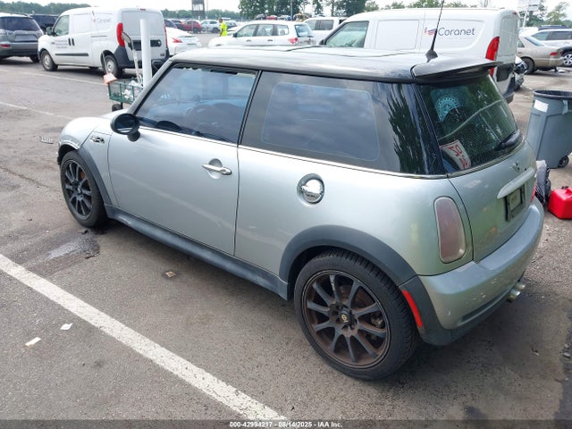 2002 MINI COOPER S WMWRE33492TD53038 Photo 2