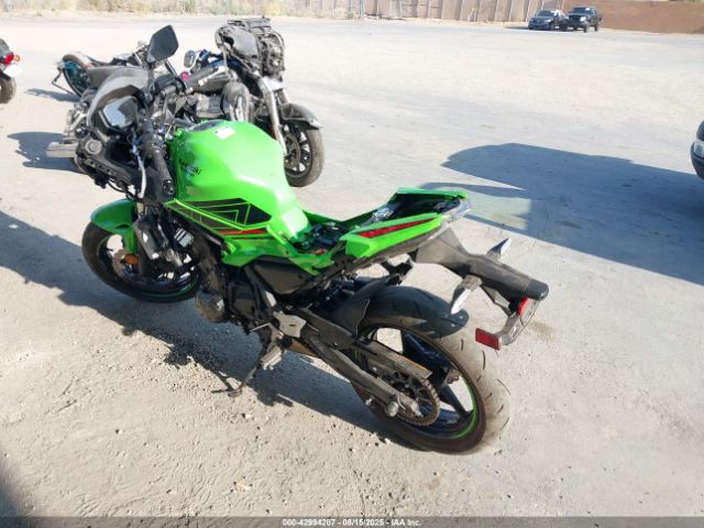2024 KAWASAKI EX650 ML5EXEP14RDAD0470 Photo 2