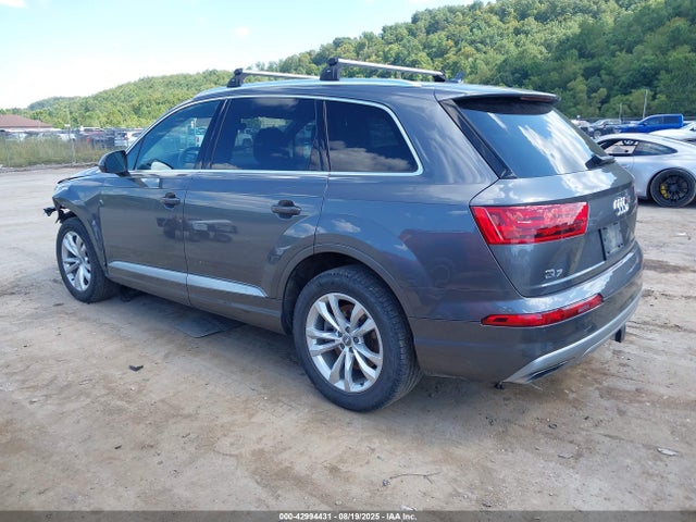 2019 AUDI Q7 WA1AAAF75KD011271 Photo 2