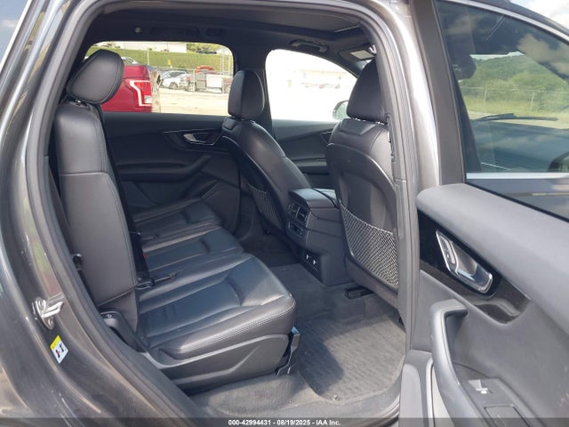 2019 AUDI Q7 WA1AAAF75KD011271 Photo 7