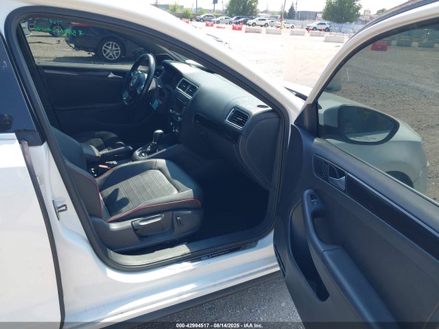 3VW4T7AJ4EM301820 Volkswagen Jetta