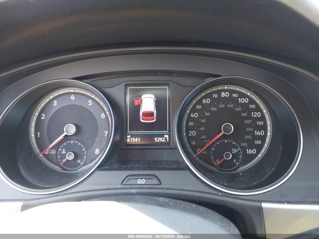 Volkswagen fsi 2020 1V26E2CA4LC223123 Image 7