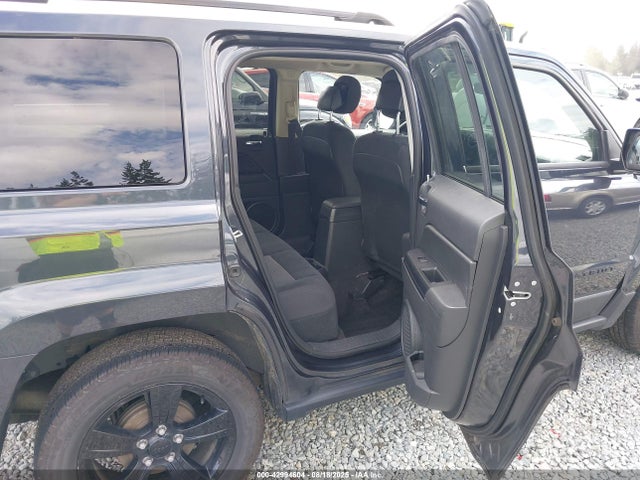 Jeep 2014 2014 1C4NJPBA8ED786440 Image 8