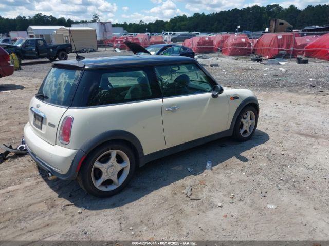 2006 MINI COOPER WMWRC33506TK71474 Photo 3