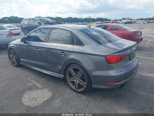 2016 AUDI A3 WAUA7GFF4G1114220 Photo 2