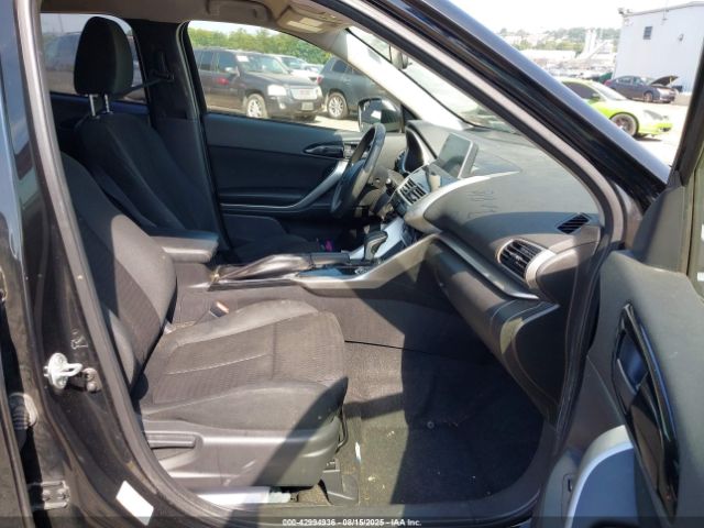 2018 MITSUBISHI ECLIPSE CROSS JA4AT4AA7JZ051206 Photo 4
