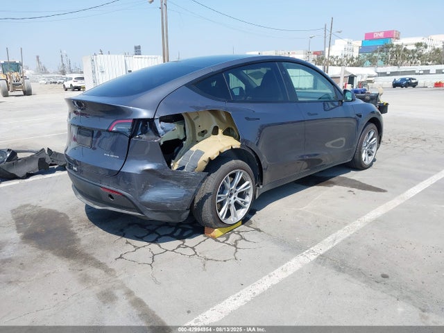 7SAYGDEE1PF943801 Tesla 2023