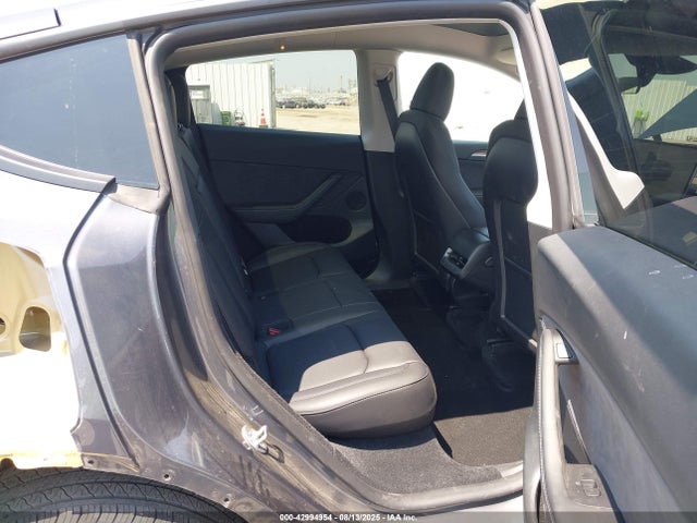 7SAYGDEE1PF943801 Tesla 2023