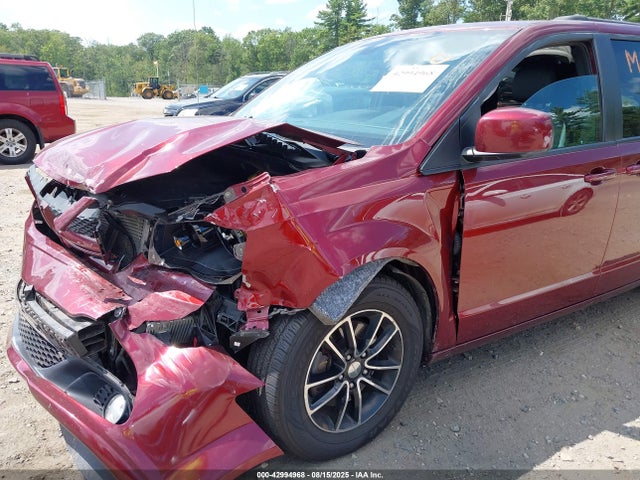 2C4RDGEG4KR663817 Dodge Grand Caravan
