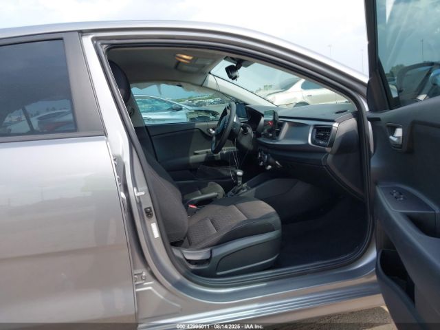 2023 KIA RIO 5-DOOR 3KPA25AD1PE629121 Photo 4