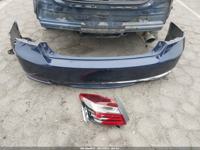 1HGCR2F7XHA152345 Honda k24w1