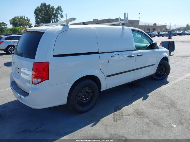 RAM Cargo Van 2014 2C4JRGAG4ER379628 Image 4