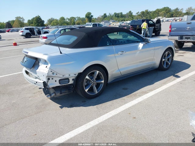 Ford 2015 2015 1FATP8EM1F5397545 Image 4