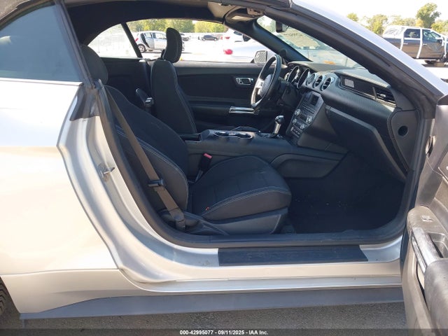 Ford 2015 2015 1FATP8EM1F5397545 Image 5