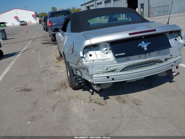Ford 2015 2015 1FATP8EM1F5397545 Image 6