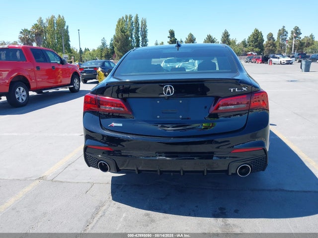 Acura j35y6 2018 19UUB2F60JA007594 Image 16