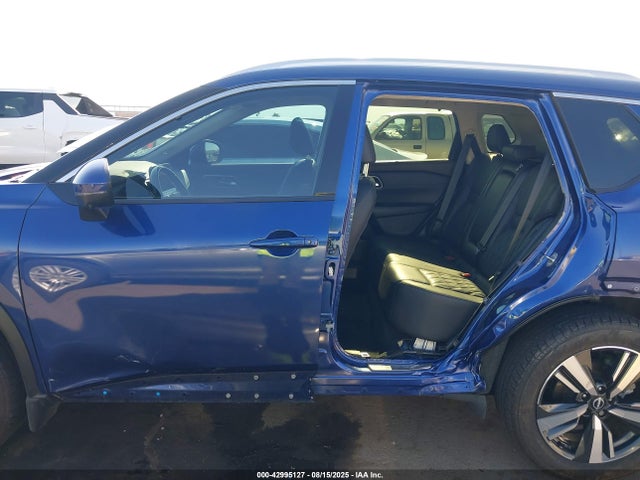 Nissan Rogue 2023 JN8BT3DCXPW104075 Image 15
