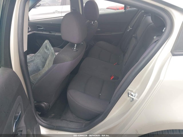 Chevrolet LUV 2015 1G1PC5SB7F7191653 Image 8