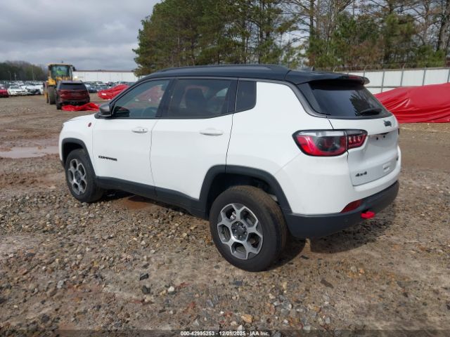 2022 JEEP COMPASS 3C4NJDDB5NT133241 Photo 2