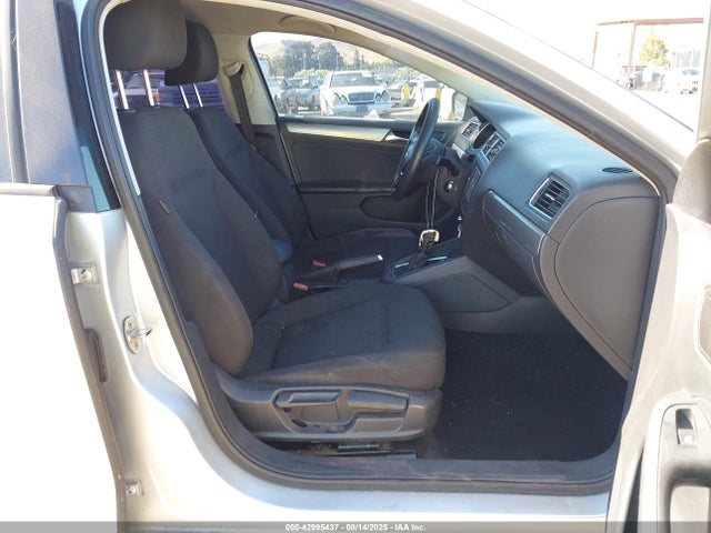 3VWD17AJ6FM285367 Volkswagen 1.8t