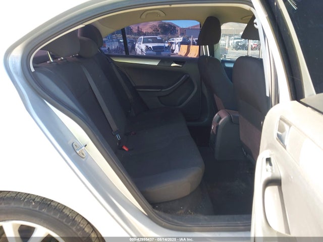 3VWD17AJ6FM285367 Volkswagen 1.8t