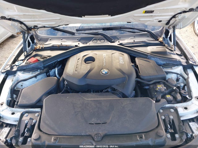 WBA8D9G37HNU65768 BMW 330I