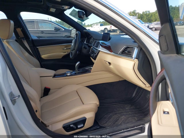 WBA8D9G37HNU65768 BMW 330I