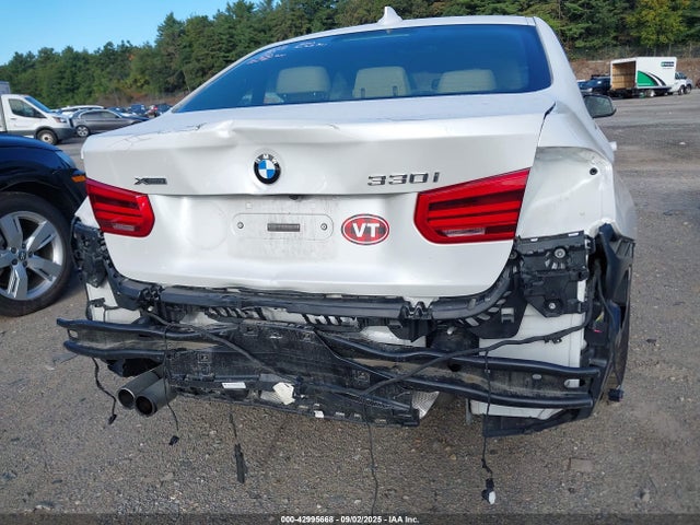 WBA8D9G37HNU65768 BMW 330I