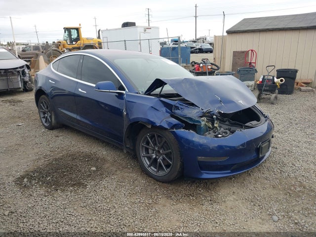 2019 TESLA MODEL 3 5YJ3E1EA7KF326212 Photo 0