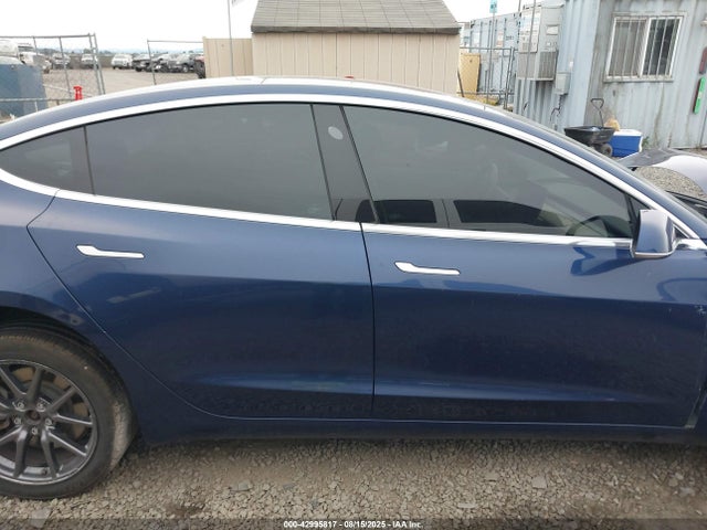 Tesla 2019 2019 5YJ3E1EA7KF326212 Image 13