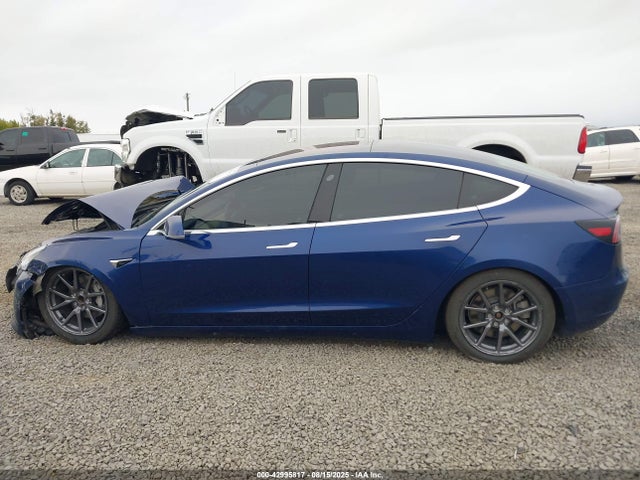 Tesla 2019 2019 5YJ3E1EA7KF326212 Image 14