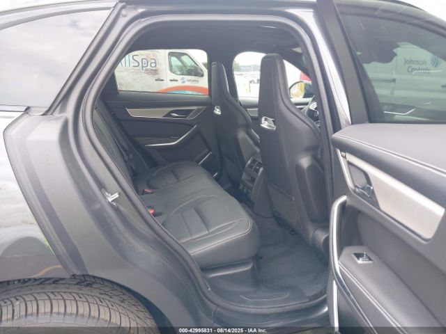 2025 JAGUAR F-PACE SADCT2EX8SA748213 Photo 7
