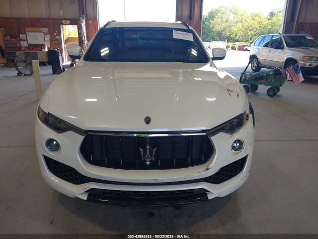 42995863 :رقم المزاد ، ZN661YUS0JX284352 vin ، 2018 Maserati Levante S Gransport مزاد بيع