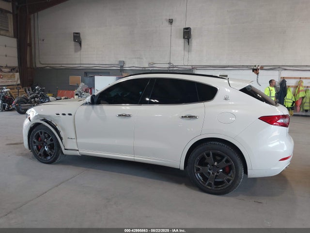 42995863 :رقم المزاد ، ZN661YUS0JX284352 vin ، 2018 Maserati Levante S Gransport مزاد بيع