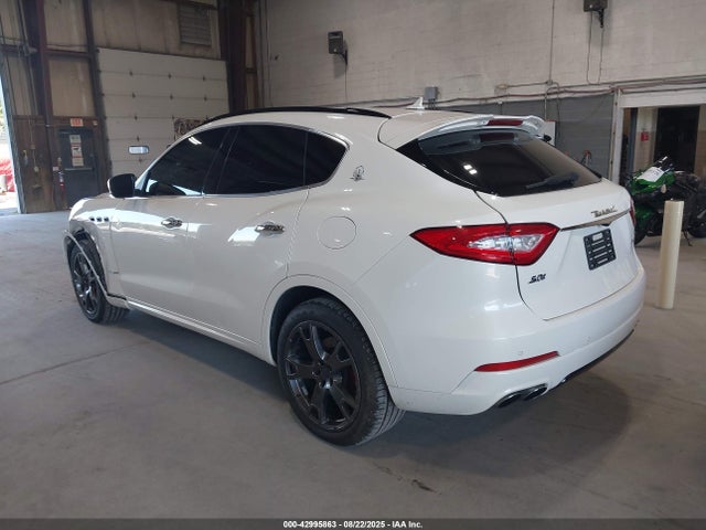 42995863 :رقم المزاد ، ZN661YUS0JX284352 vin ، 2018 Maserati Levante S Gransport مزاد بيع
