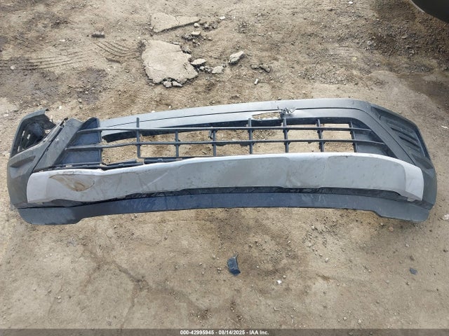 1V2AP2CA4KC587593 Volkswagen tsi
