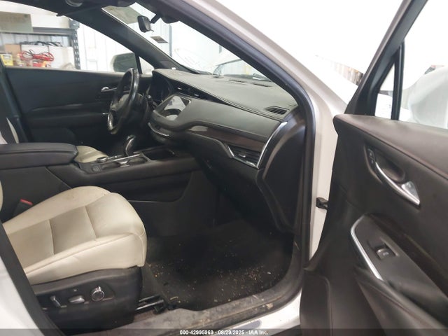2019 CADILLAC XT4 1GYFZER41KF171708 Photo 4