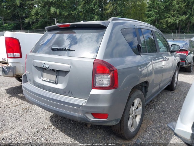 1C4NJDBB6ED586261 Jeep 2014