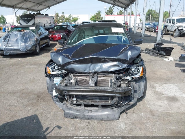 3VWD17AJ5HM288909 Volkswagen 1.8 tsi