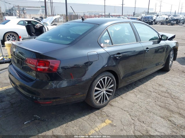 3VWD17AJ5HM288909 Volkswagen 1.8 tsi