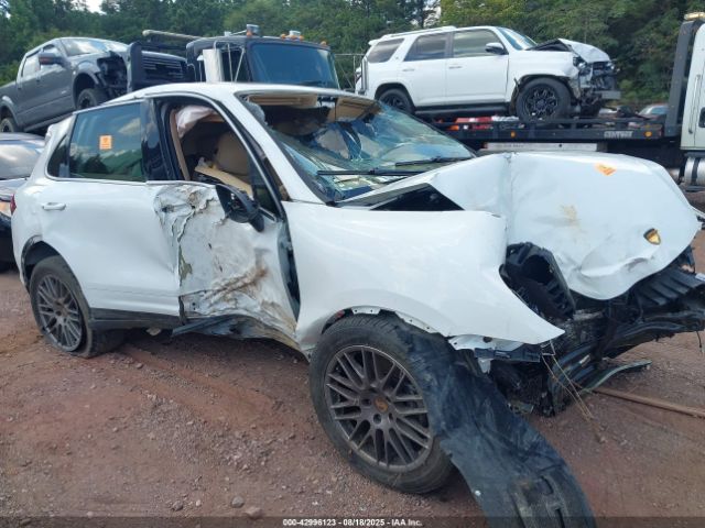 2014 PORSCHE CAYENNE WP1AA2A23ELA07154 Photo 0