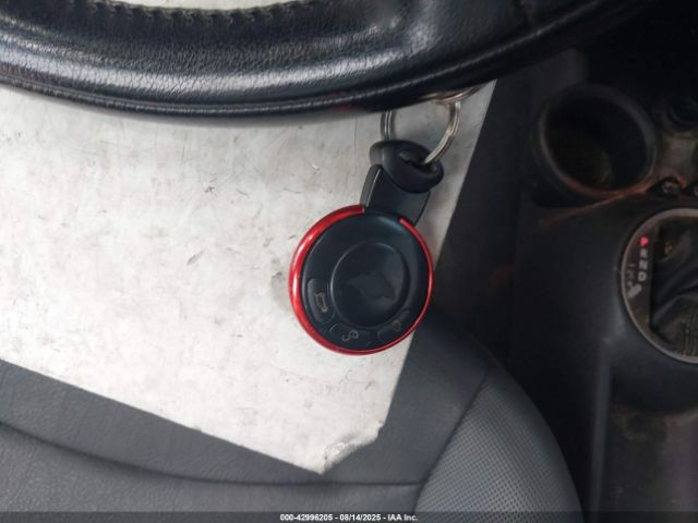 2008 MINI COOPER WMWMF335X8TT62692 Photo 10