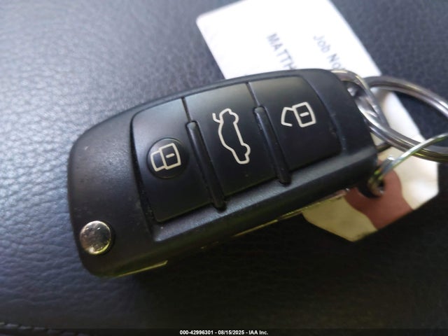 2018 AUDI A3 WAUAUGFF4J1005434 Photo 10