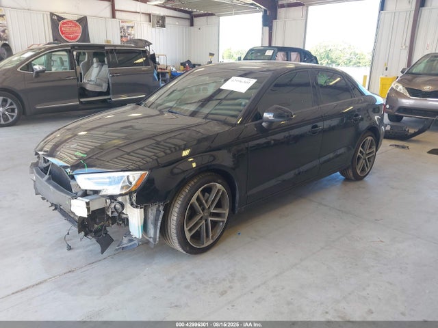 2018 AUDI A3 WAUAUGFF4J1005434 Photo 1