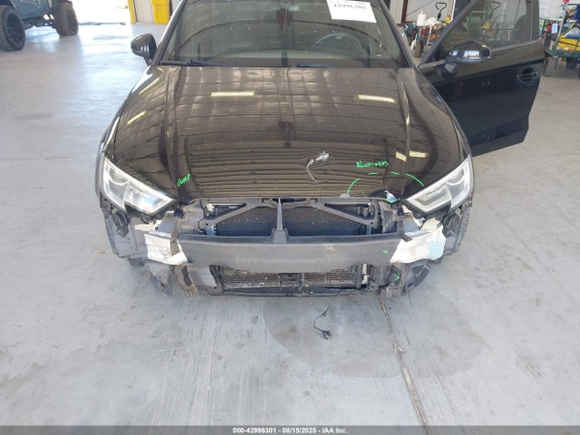 2018 AUDI A3 WAUAUGFF4J1005434 Photo 5