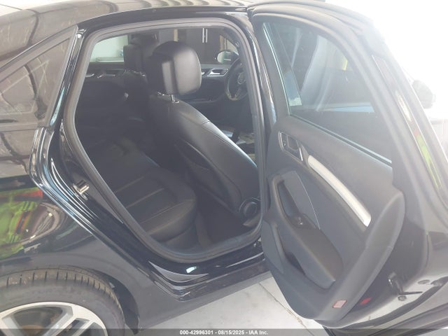 2018 AUDI A3 WAUAUGFF4J1005434 Photo 7