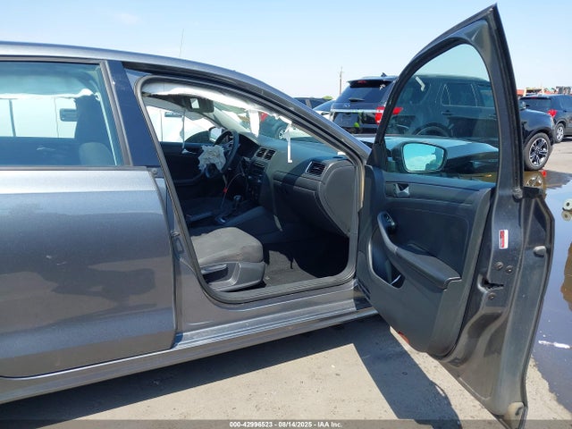 3VW2K7AJ6EM249469 Volkswagen Jetta